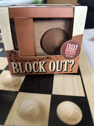 Mensa wooden pocket puzzle - mensa,