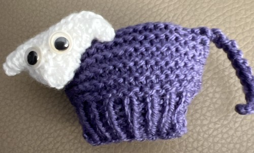 Knitted sheep keyring - knitted,