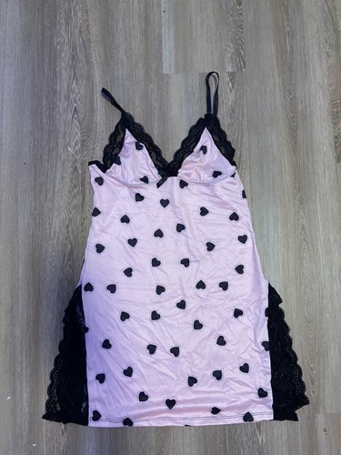 Pink satin chemise with - with, hearts