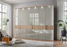 LUXURY WARDROBE BEDROOM