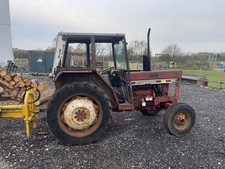 INTERNATIONAL 684 2WD TRACTOR 