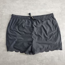 Tu Women's Black 16 Laser Cut