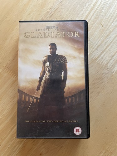 Gladiator vhs tape russell - gladiator,