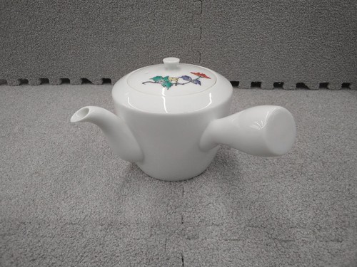 Kakiemon tea utensils