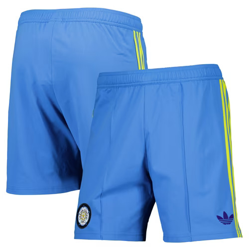 Leeds united football shorts - football,