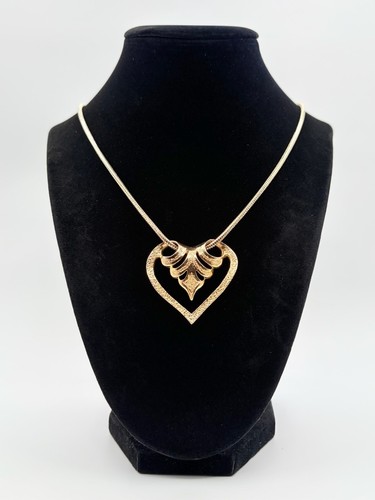 Michelle lynn heart pendant - heart,