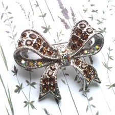 Brown Crystal  Bow Tie Brooch Vintage Style in  Silver Tone Metal