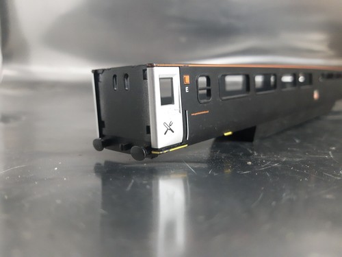 Hornby r4331a coach - 00,