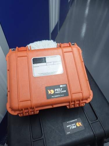 Peli 1400 case with - 1400, foam
