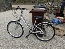 Raleigh VOYAGER 2.0 ladies bike Used but NEW CONDITION
