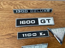 CLASSIC CAR BADGES X4
