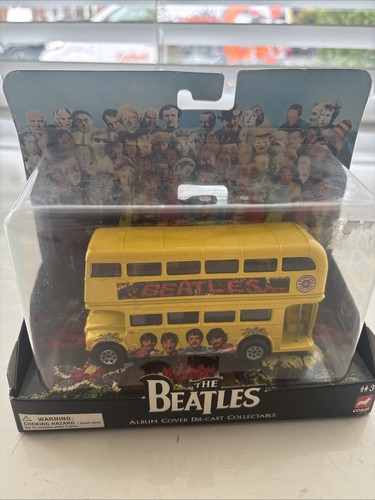 The beatles corgi sgt - sgt, pepper