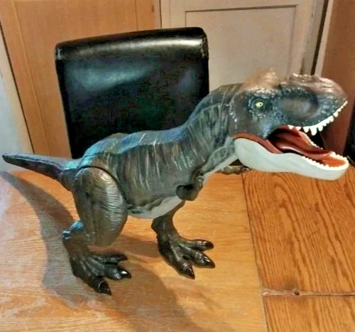 Jurassic world giant trex - jurassic,