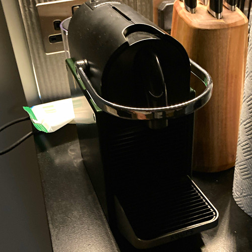 Nespresso pixie black capsule - nespresso,