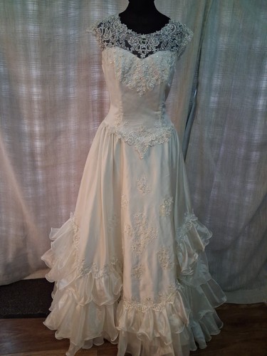 Wedding dress size ivory - dress,