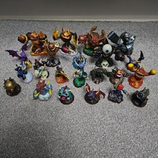 22 x Skylanders Giants Figure