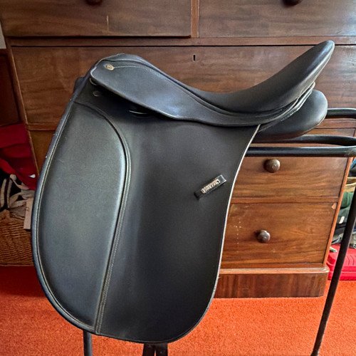 Wintec dressage saddles - saddles, 16"