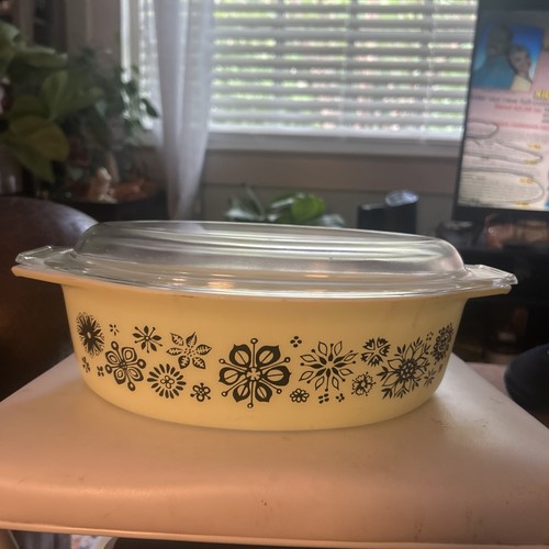 Vtg pyrex pressed - pressed, flowers