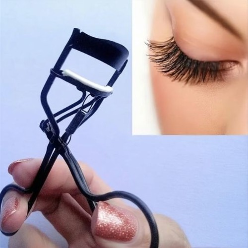Eyelash curler with extra - curler,