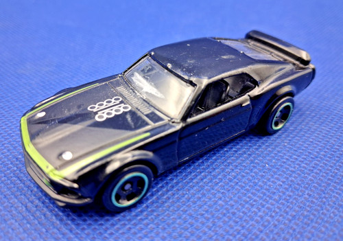 Hot wheels ford mustang - '69,
