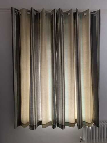 Curtains pair 72 - 66,