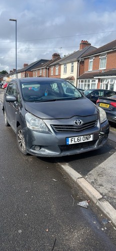 Breaking automatic toyota - breaking,