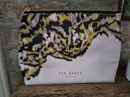 Ted baker baby pink - baker, animal