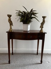 Vintage Flame Mahogany Bow