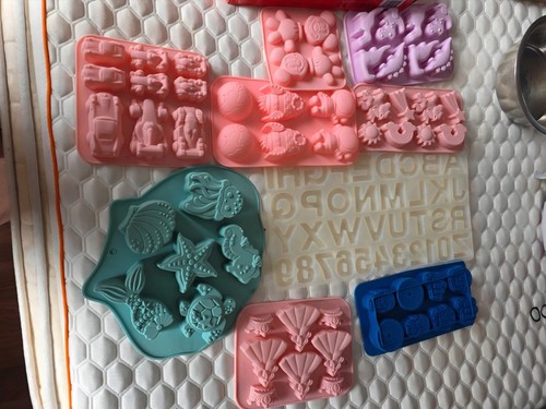Resin moulds and plaster - plaster, of