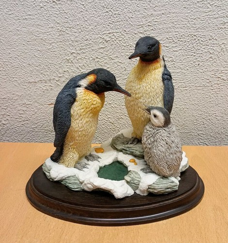 Country artists ca755 penguin - ca755,