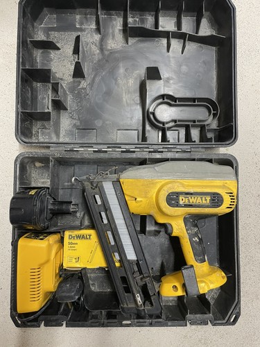 Dewalt 18v second fix nail - nail, gun