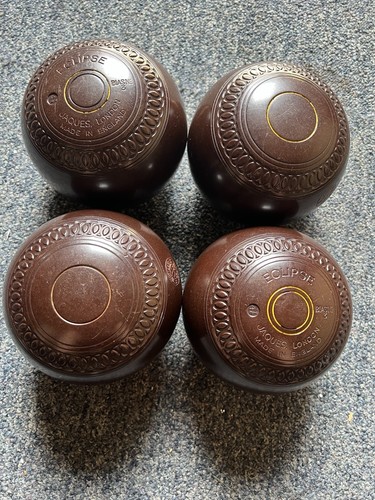 Eclipse lawn bowls size with - 3,