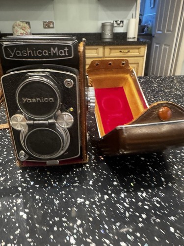 Yashica mat medium format twin - yashica-mat,
