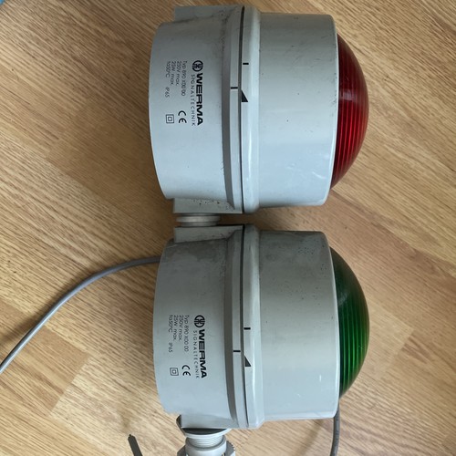 Green and red beacon - and,