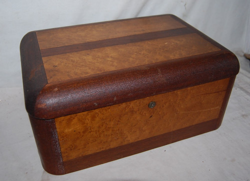 Antique birds eye maple - eye,