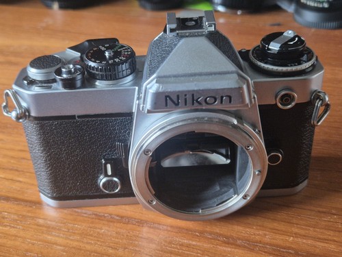 Nikon 35mm film slr - film, manual