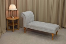 52" Chaise Longue Sofa Bed Seat Classic Oleandro Fabric Queen Anne Legs