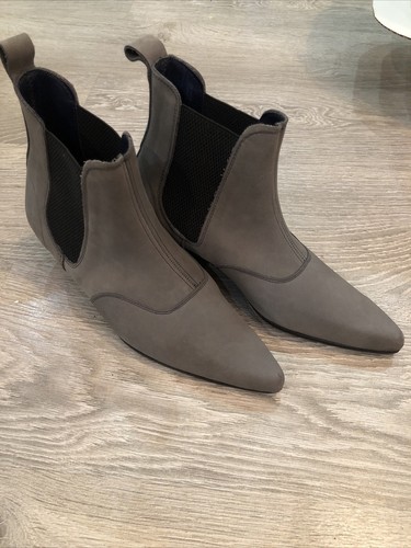 Ladies grey nubuck - retro, sole
