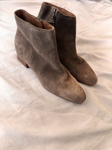 Aquatalia taupe suede - aquatalia,