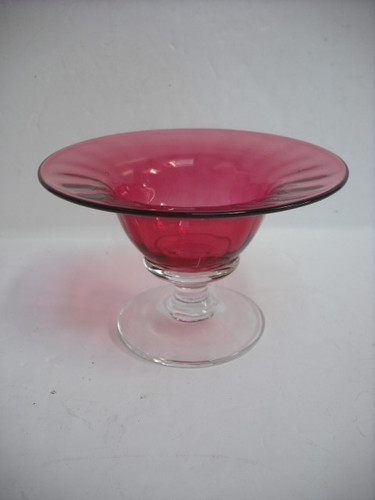 Small signed cranberry glass - ,
