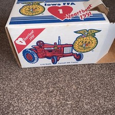 ertl farmall 350 tractor in