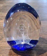Egg Shaped Vintage Teign Valley Glass Paperweight Blue & White Signed + Sticker
