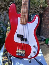Squire by Fender 4-String