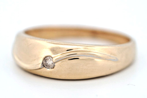 Men 10k yellow gold - gold, .06ct