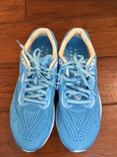 Newtons gravity running shoes