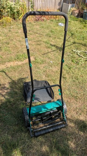 Manual hand push grass - push, cutter