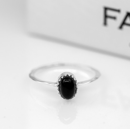 Oval cut black - oval,