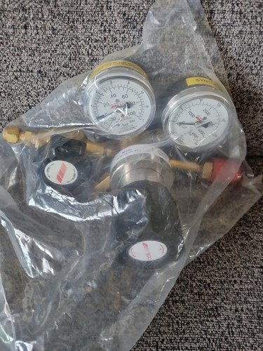Gas regulator boc high - gas,