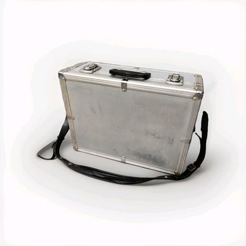 Large aluminium flight case - large,