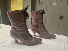 Clarks Brown Leather Victorian